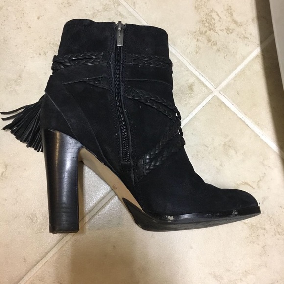 Vince Camuto booties - Picture 3 of 5